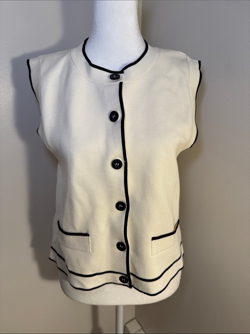 Cream Sleeveless Button-Front Vest with Black Trim by